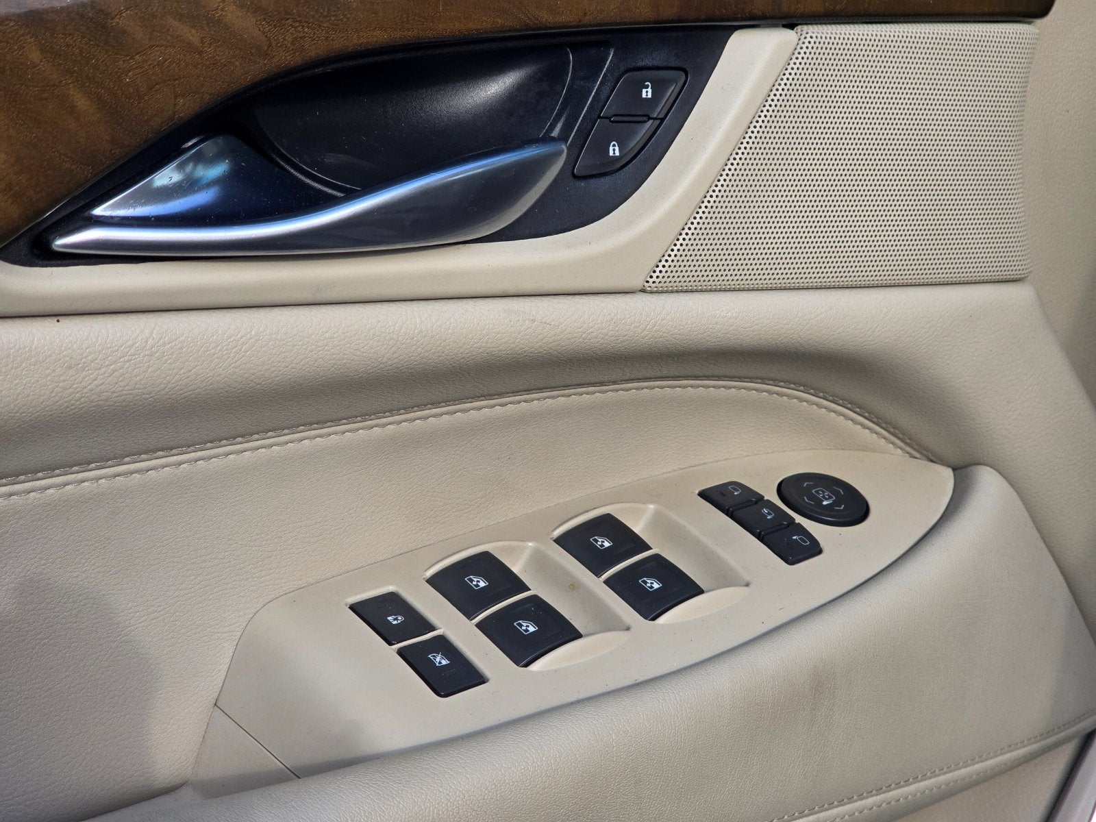 2018 Cadillac Escalade ESV Premium