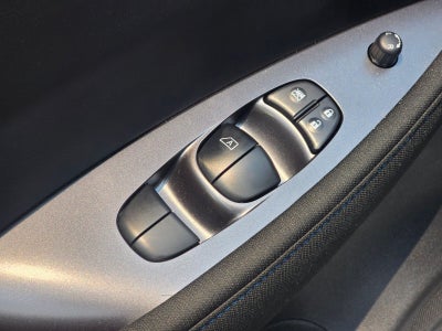 2024 Nissan Leaf S