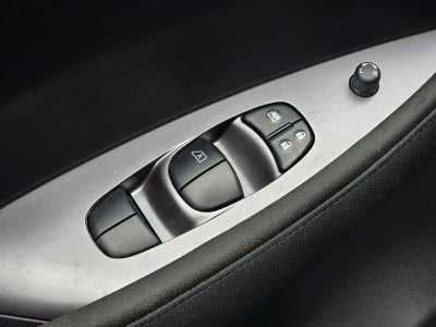 2025 Nissan Leaf S