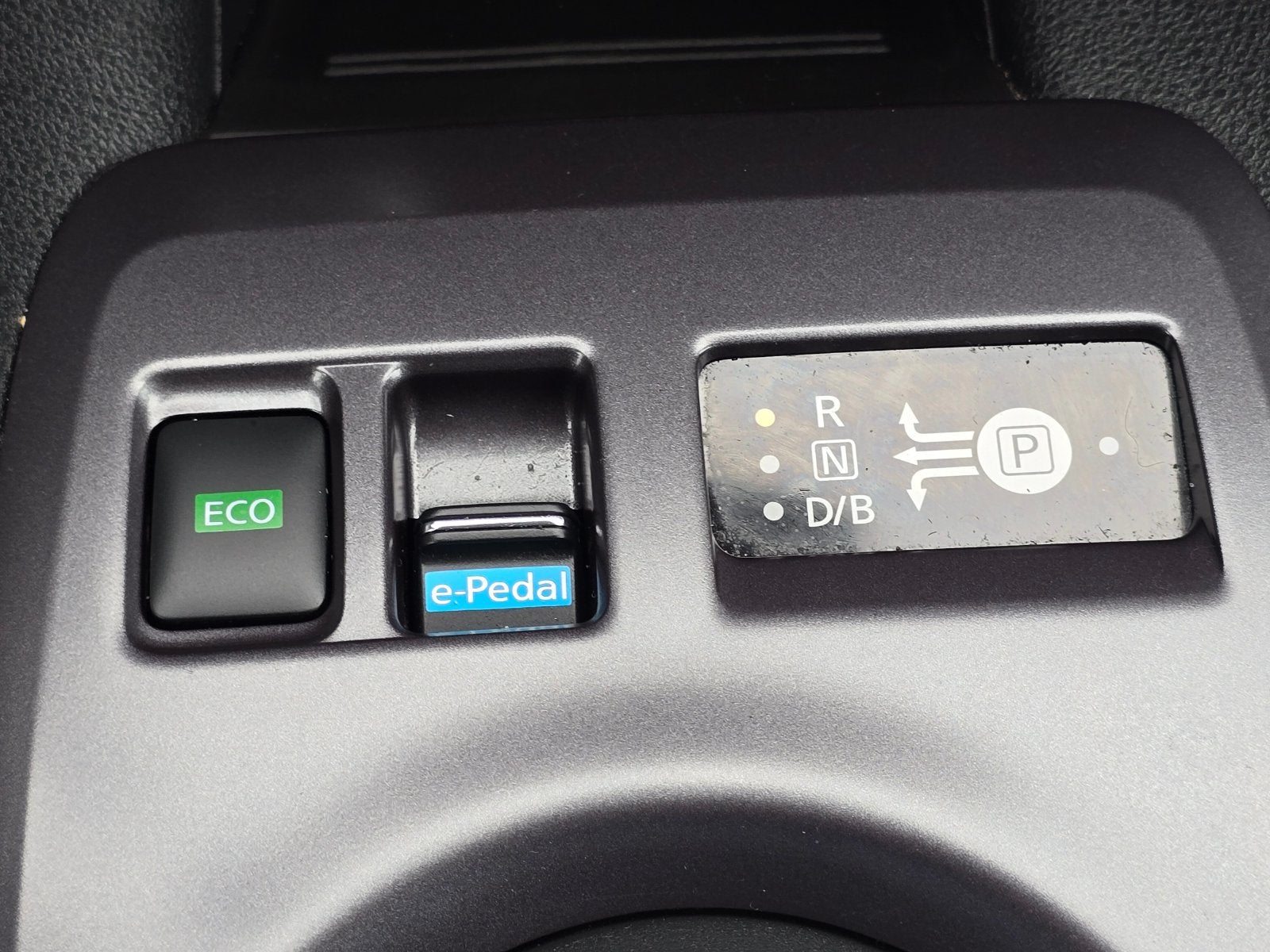 2025 Nissan Leaf S