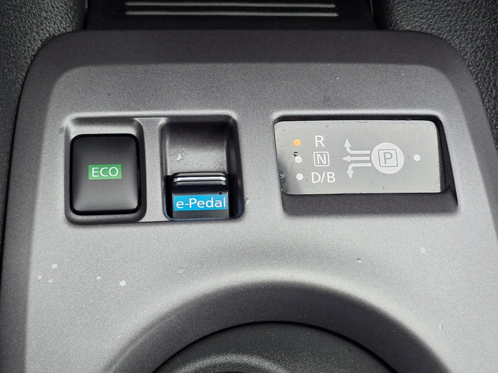 2025 Nissan Leaf S