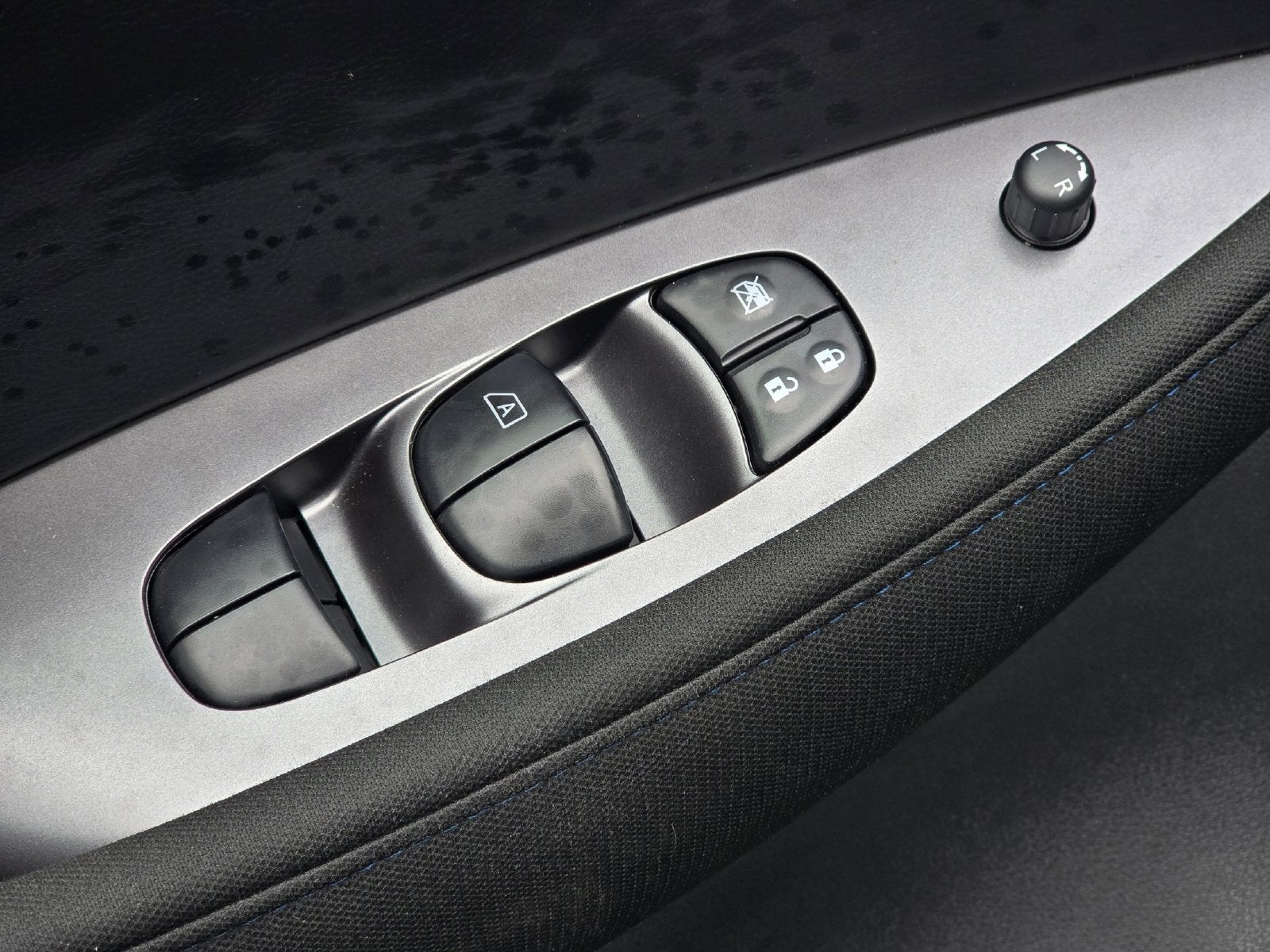 2025 Nissan Leaf S