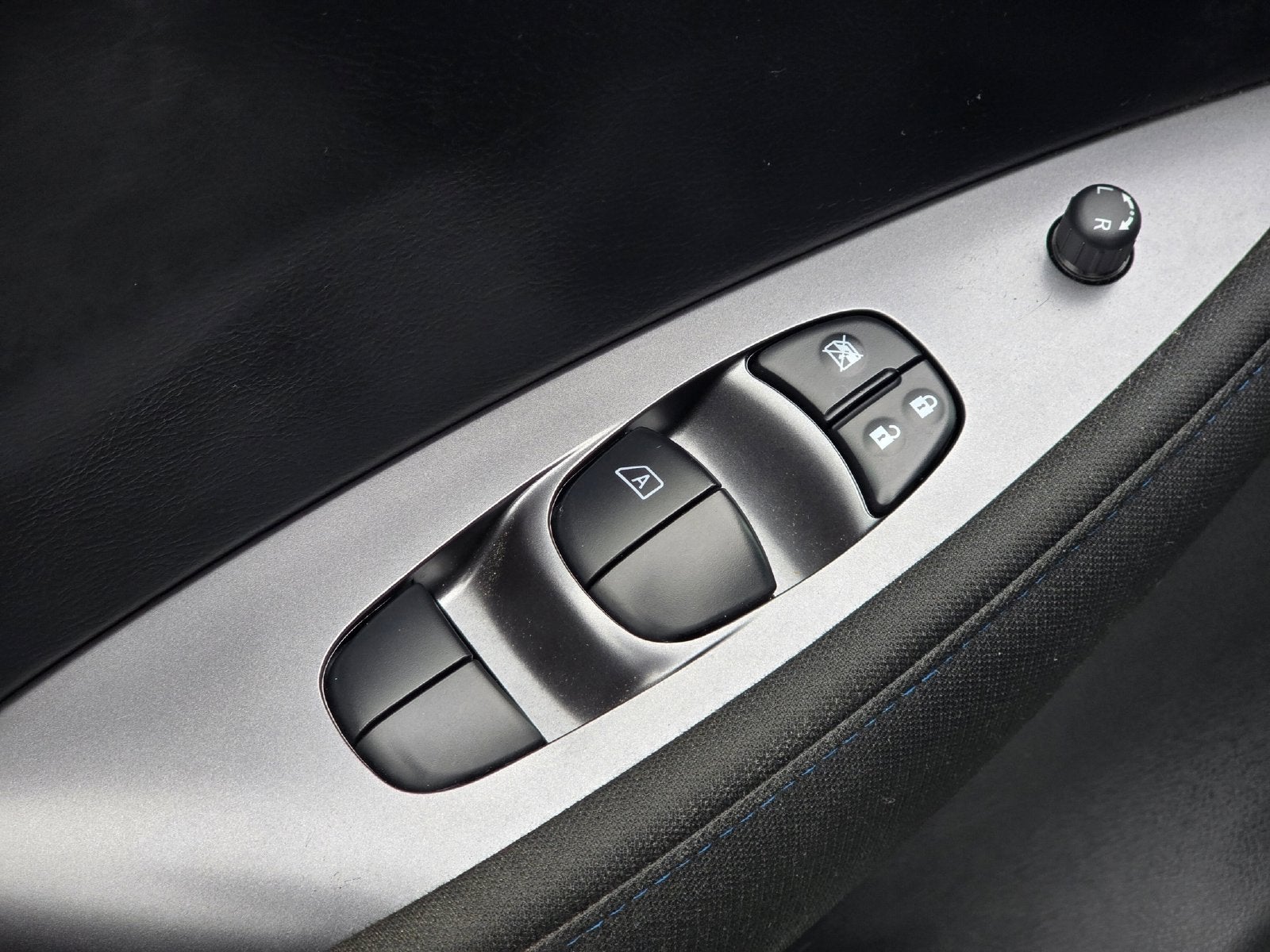 2025 Nissan Leaf S
