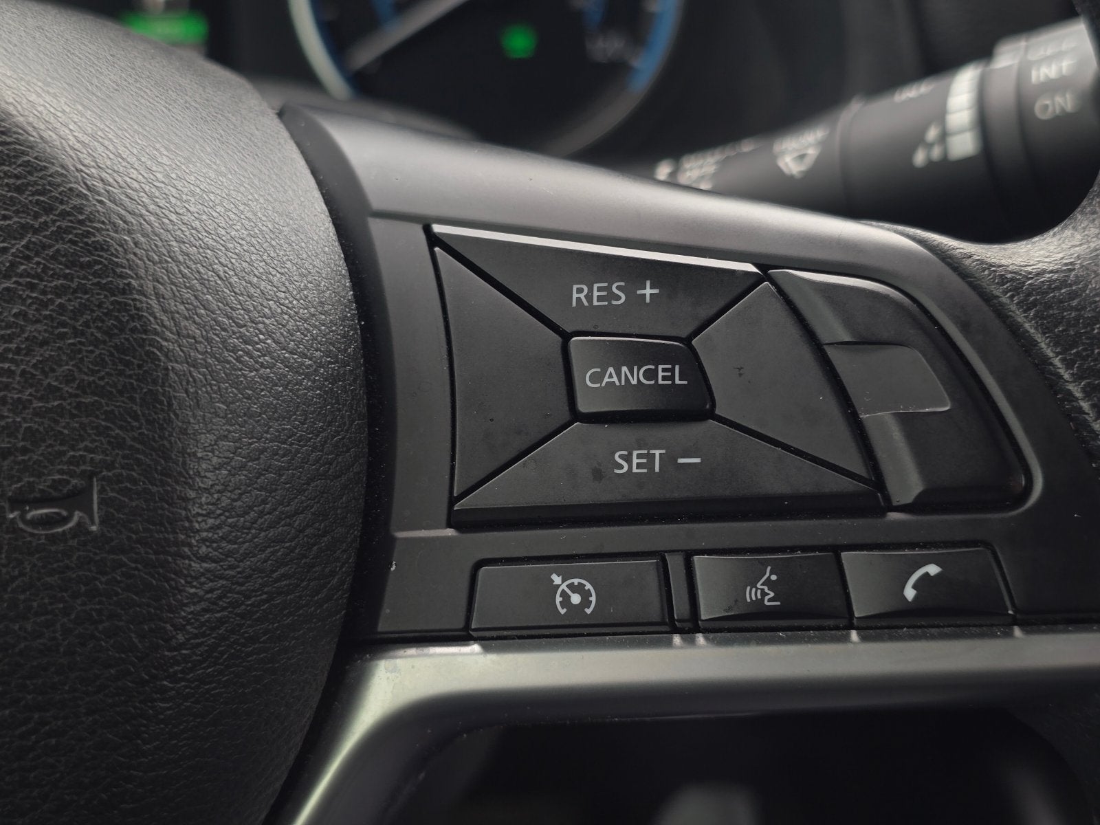 2025 Nissan Leaf S
