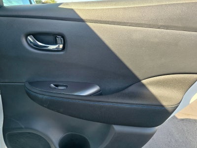 2025 Nissan Leaf S