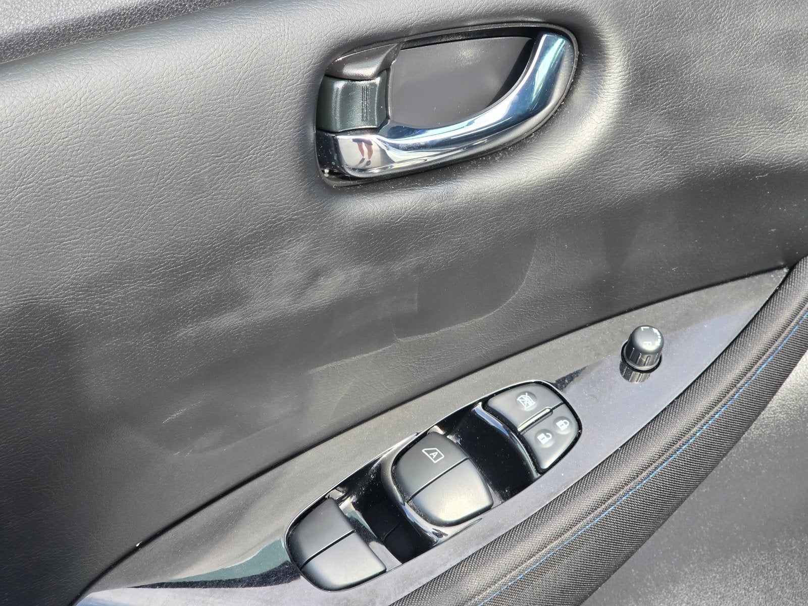 2020 Nissan Leaf SV