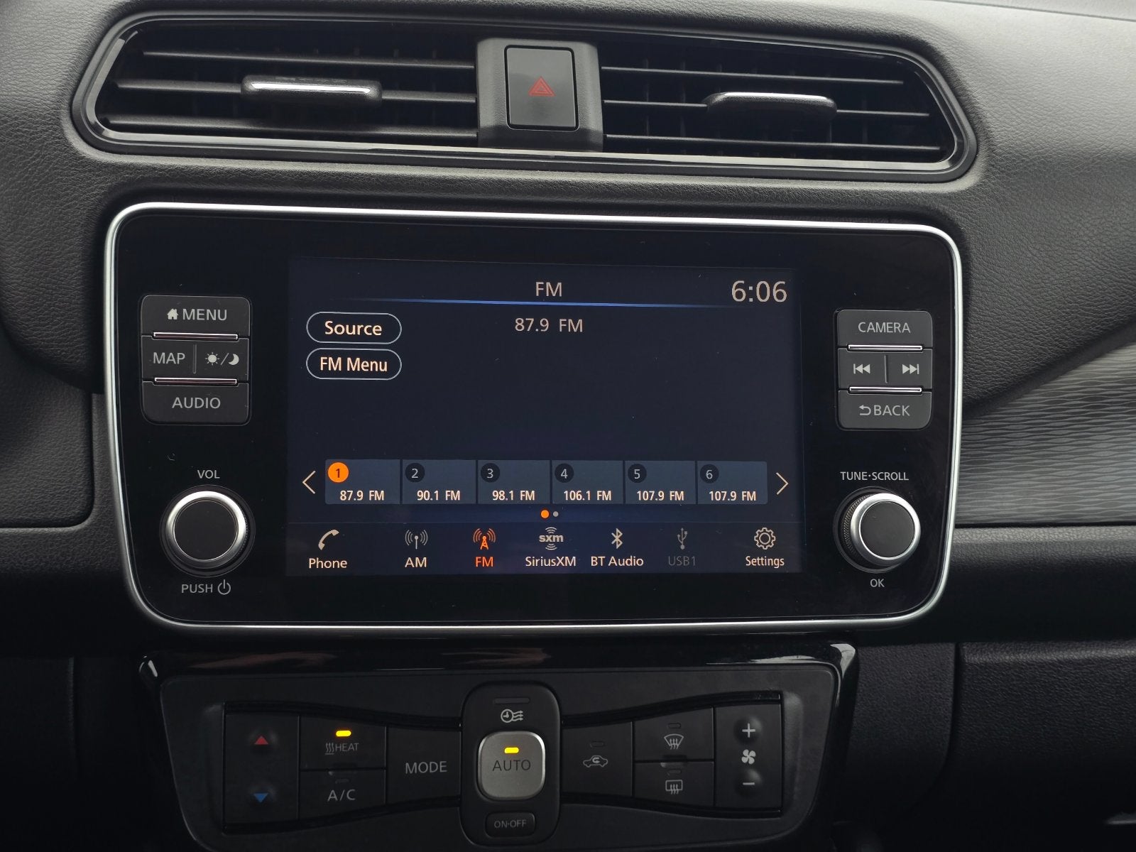 2024 Nissan Leaf SV Plus