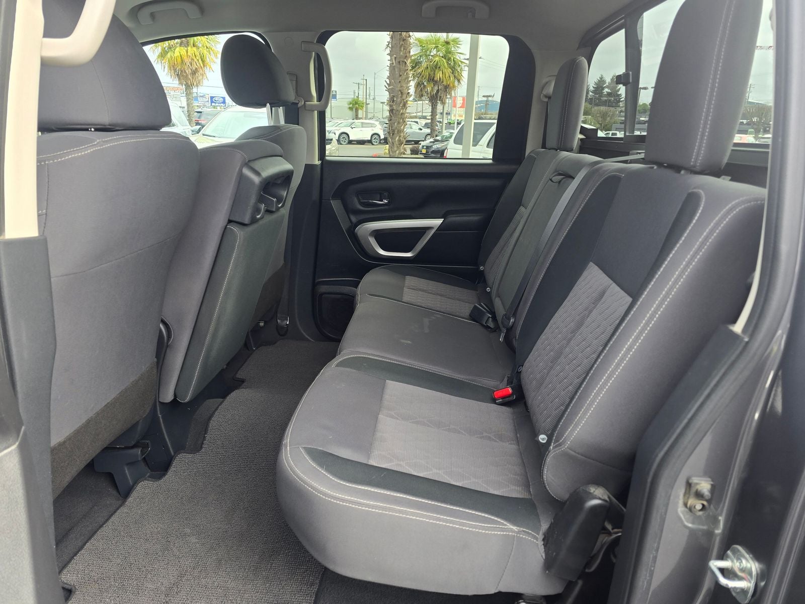 2022 Nissan Titan SV