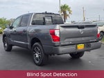 2022 Nissan Titan SV