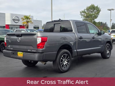 2022 Nissan Titan SV