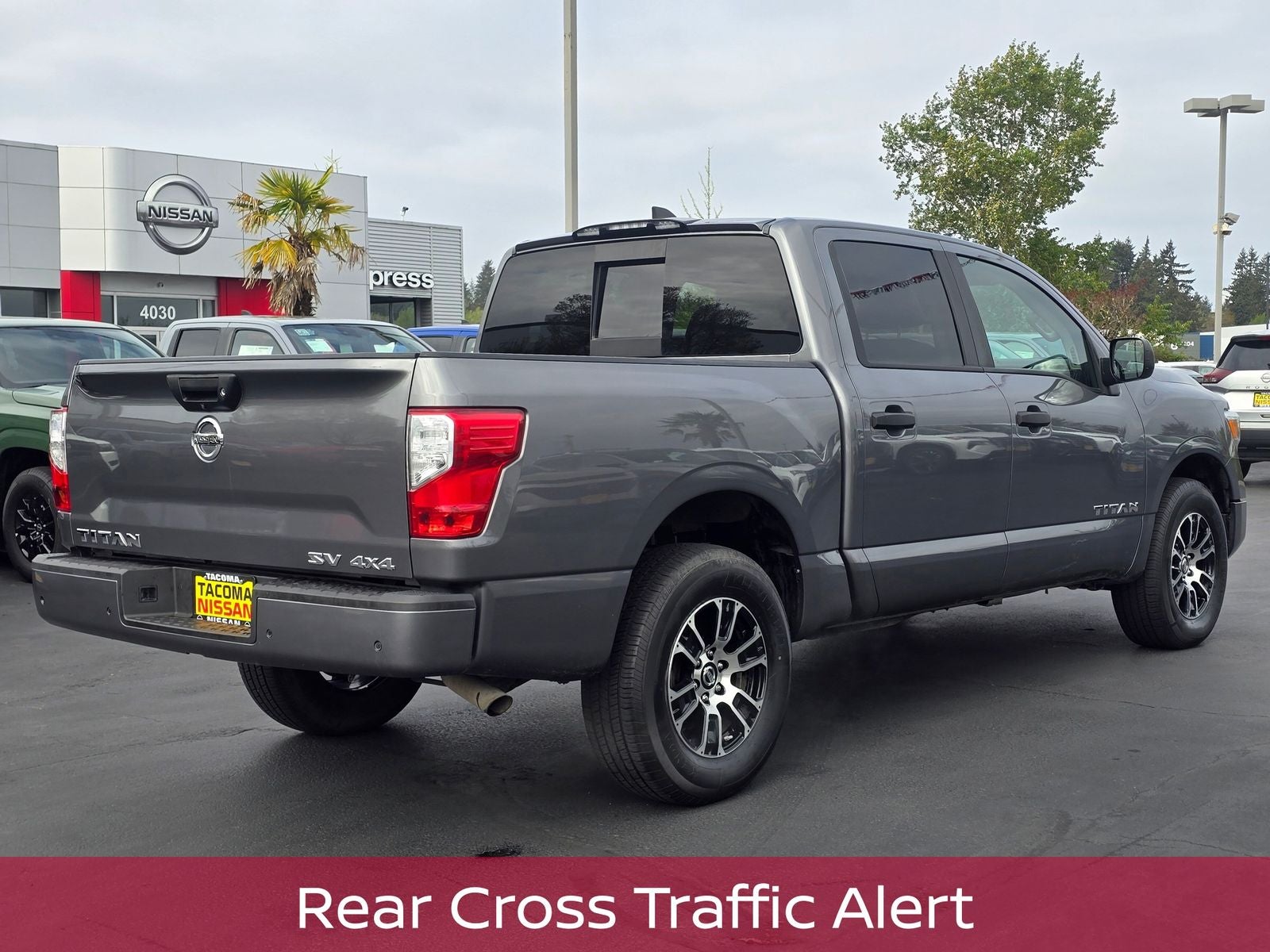 2022 Nissan Titan SV