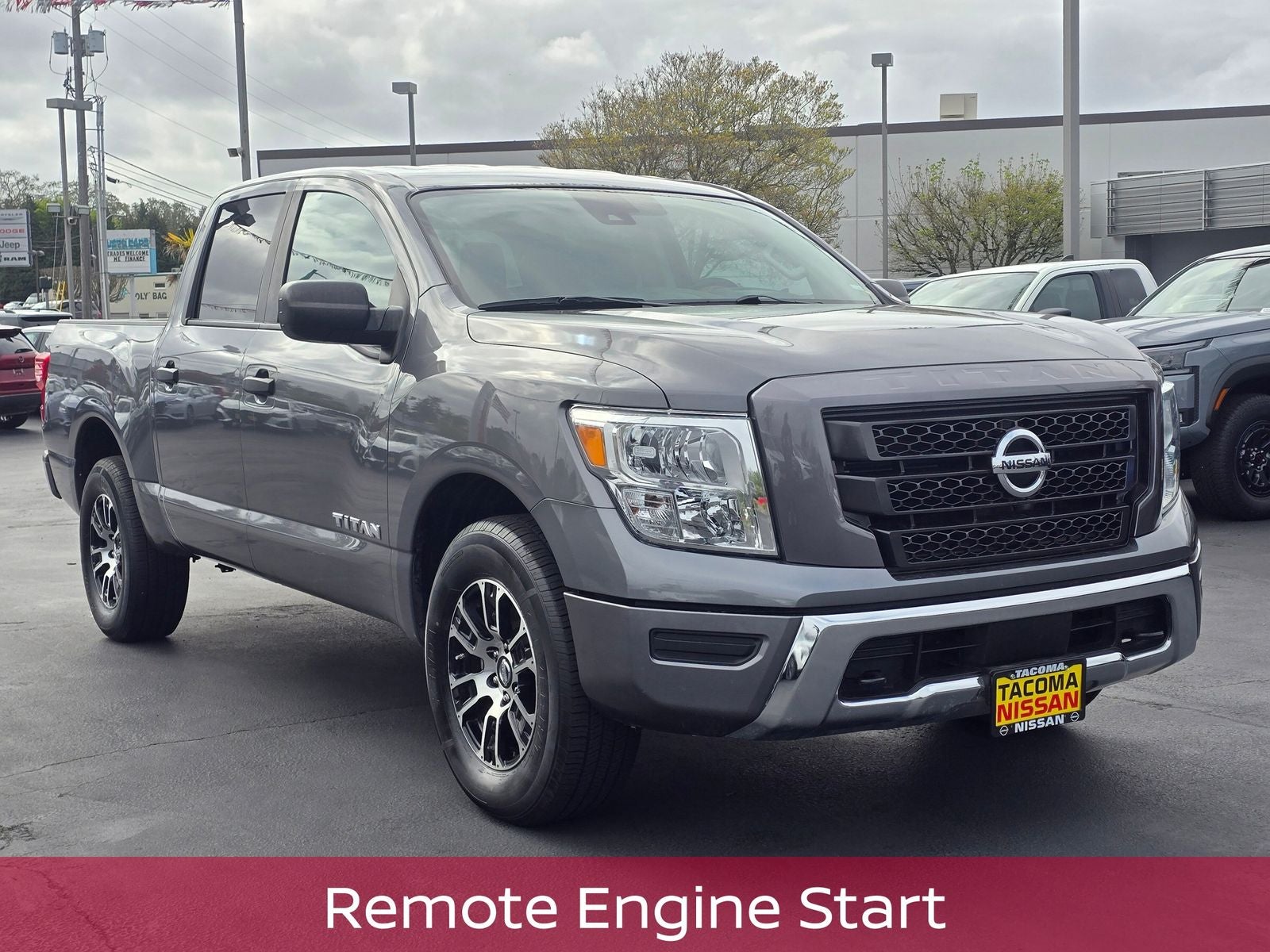 2022 Nissan Titan SV