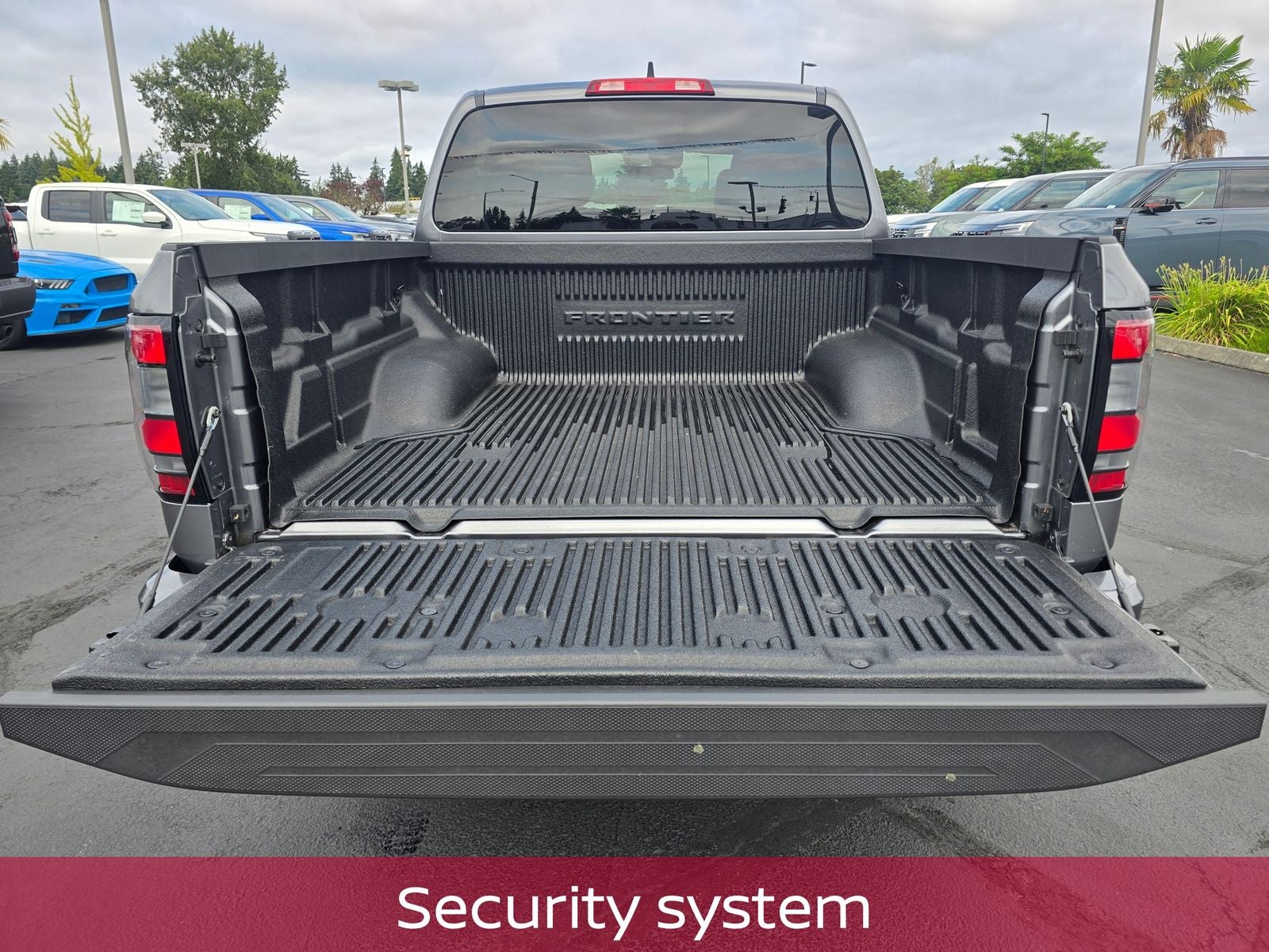 2023 Nissan Frontier SV
