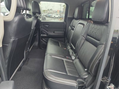 2024 Nissan Frontier SL