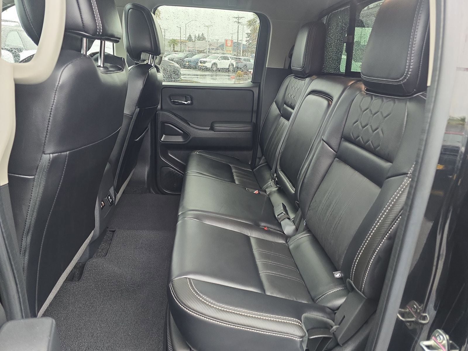 2024 Nissan Frontier SL