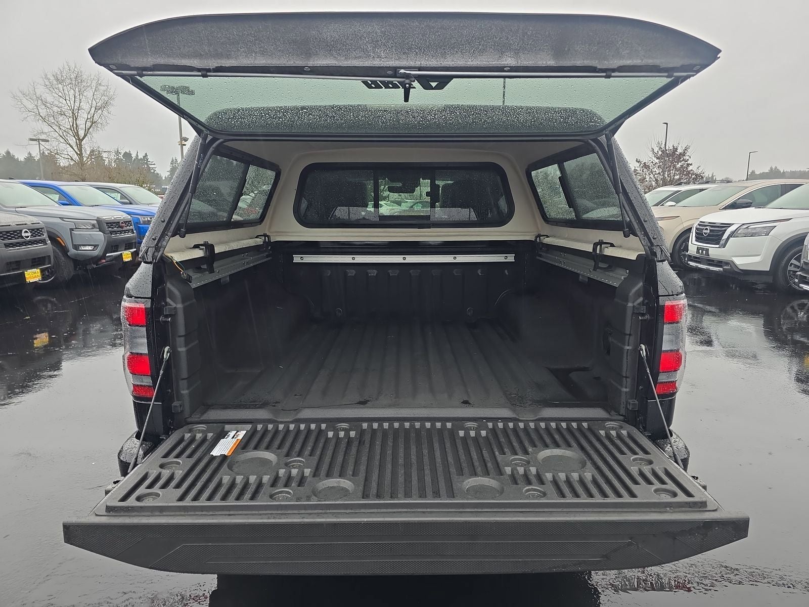 2024 Nissan Frontier SL