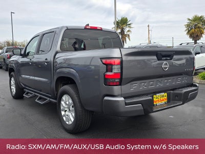 2022 Nissan Frontier SV