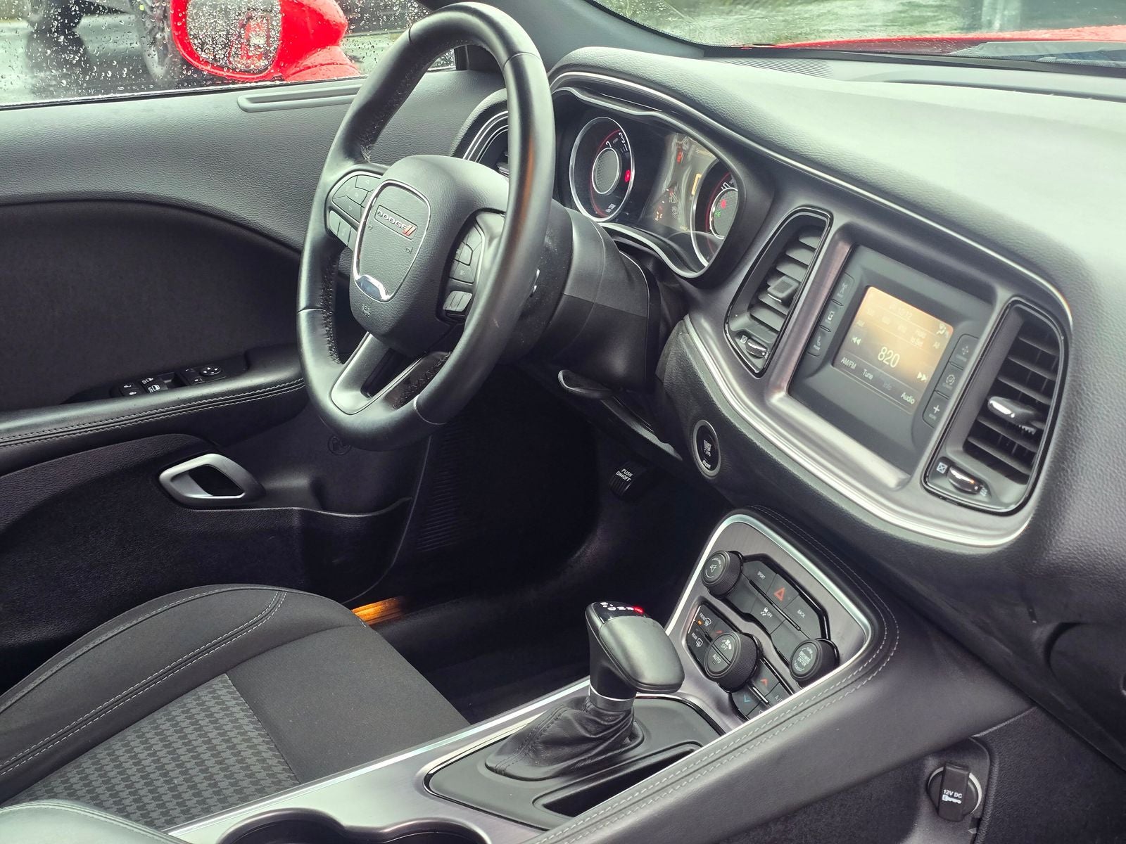 2015 Dodge Challenger SXT