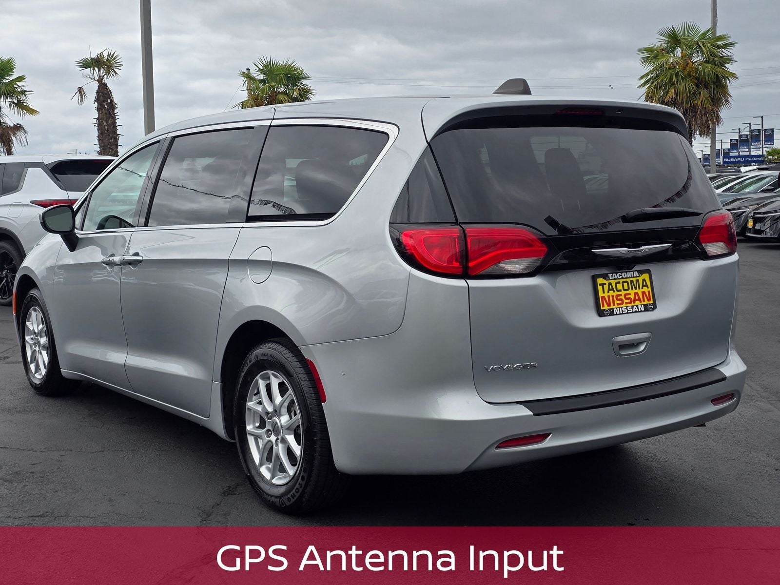2023 Chrysler Voyager LX