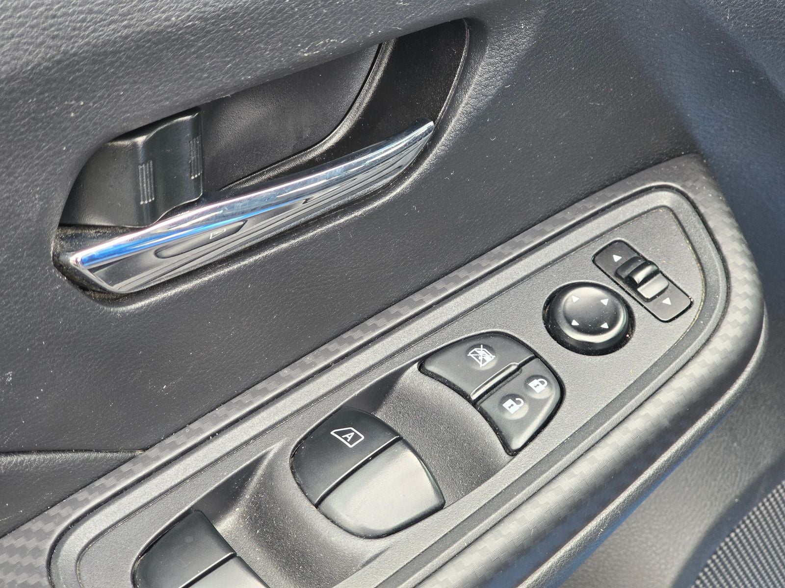 2024 Nissan Versa 1.6 SV