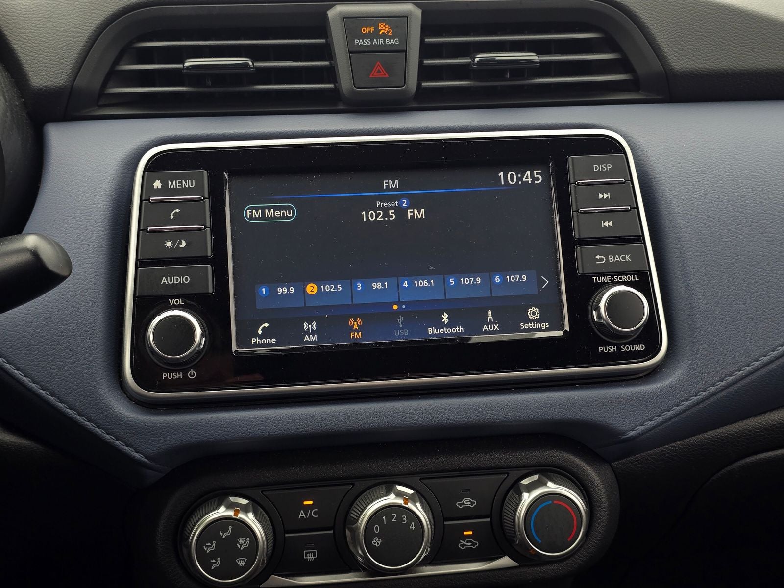 2024 Nissan Versa 1.6 SV