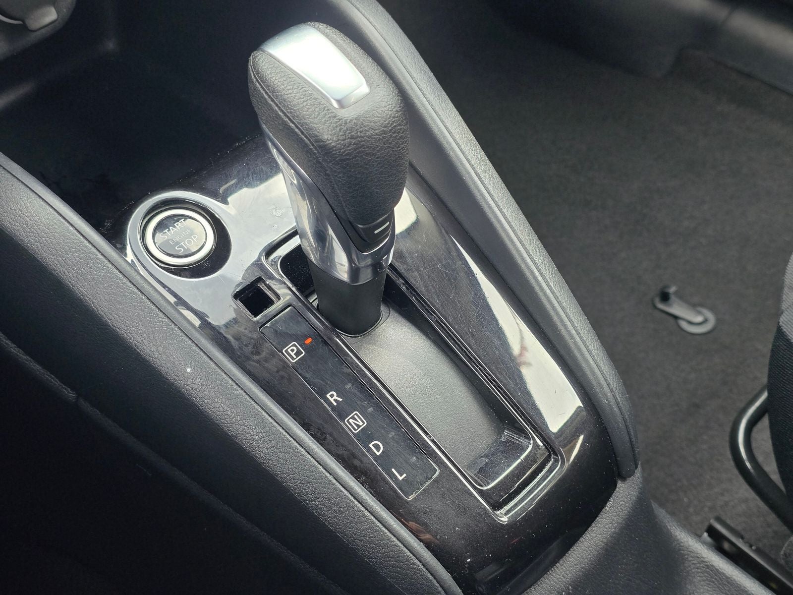 2022 Nissan Kicks S