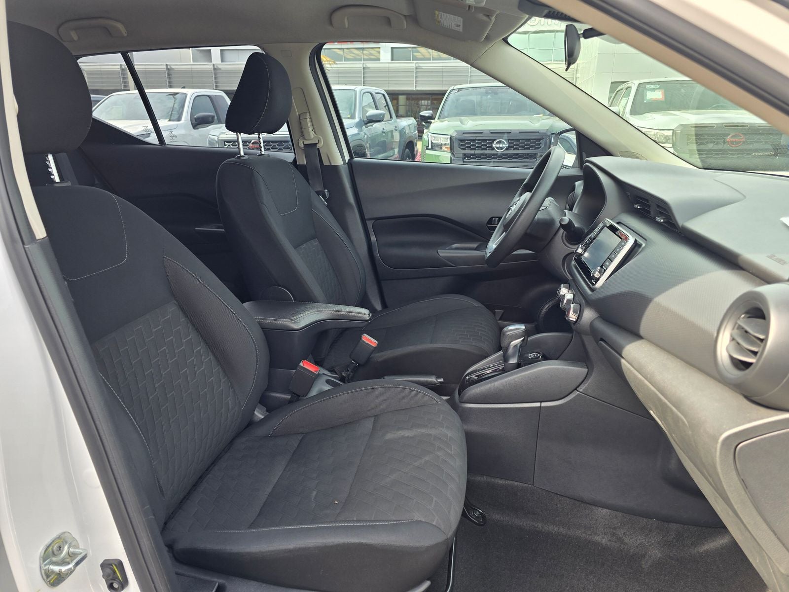 2022 Nissan Kicks S
