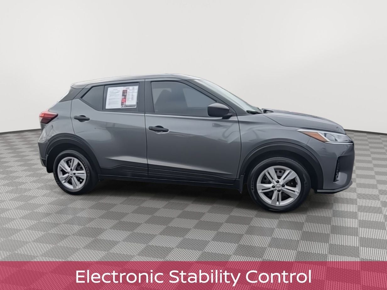 2023 Nissan Kicks S