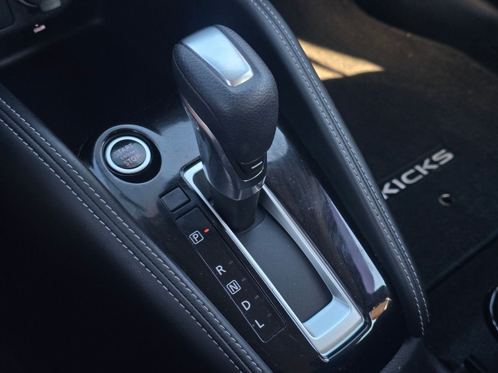 2019 Nissan Kicks SV