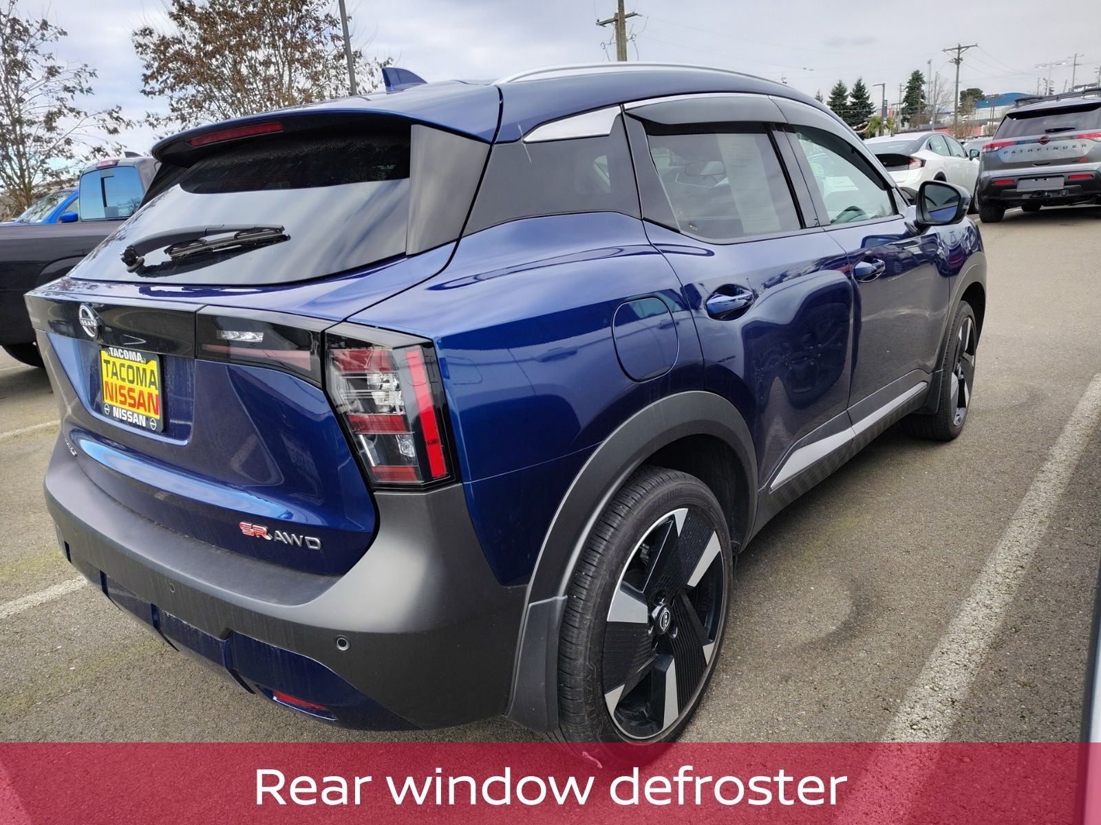 2025 Nissan Kicks SR