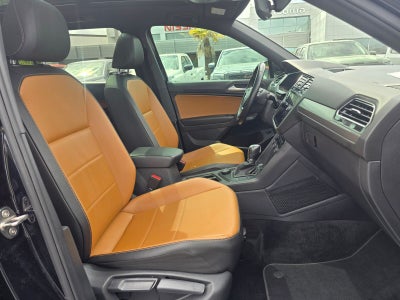2019 Volkswagen Tiguan 2.0T SEL R-Line 4Motion