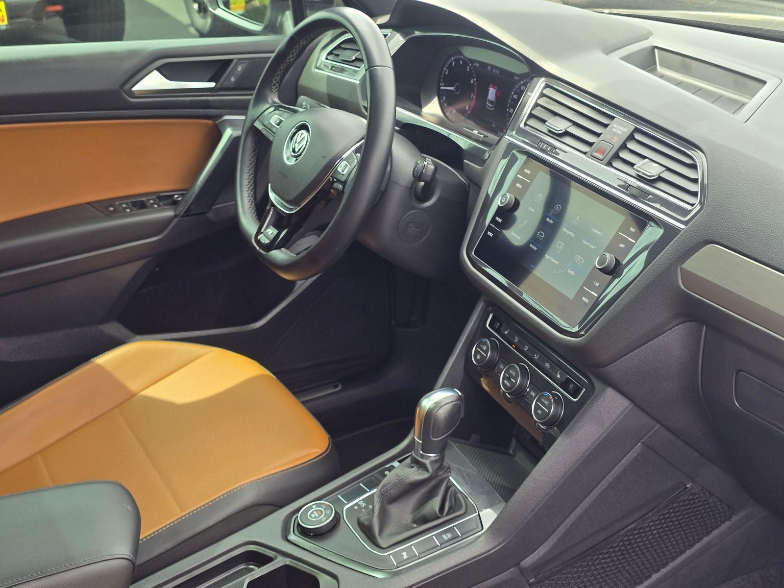 2019 Volkswagen Tiguan 2.0T SEL R-Line 4Motion
