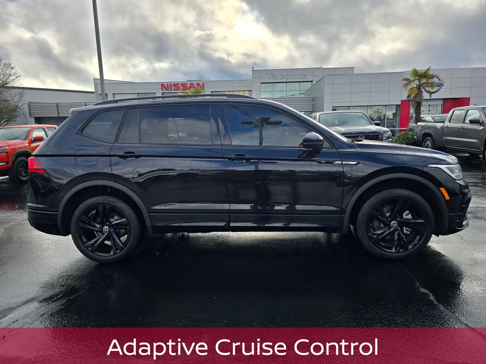 2023 Volkswagen Tiguan 2.0T SE R-Line Black