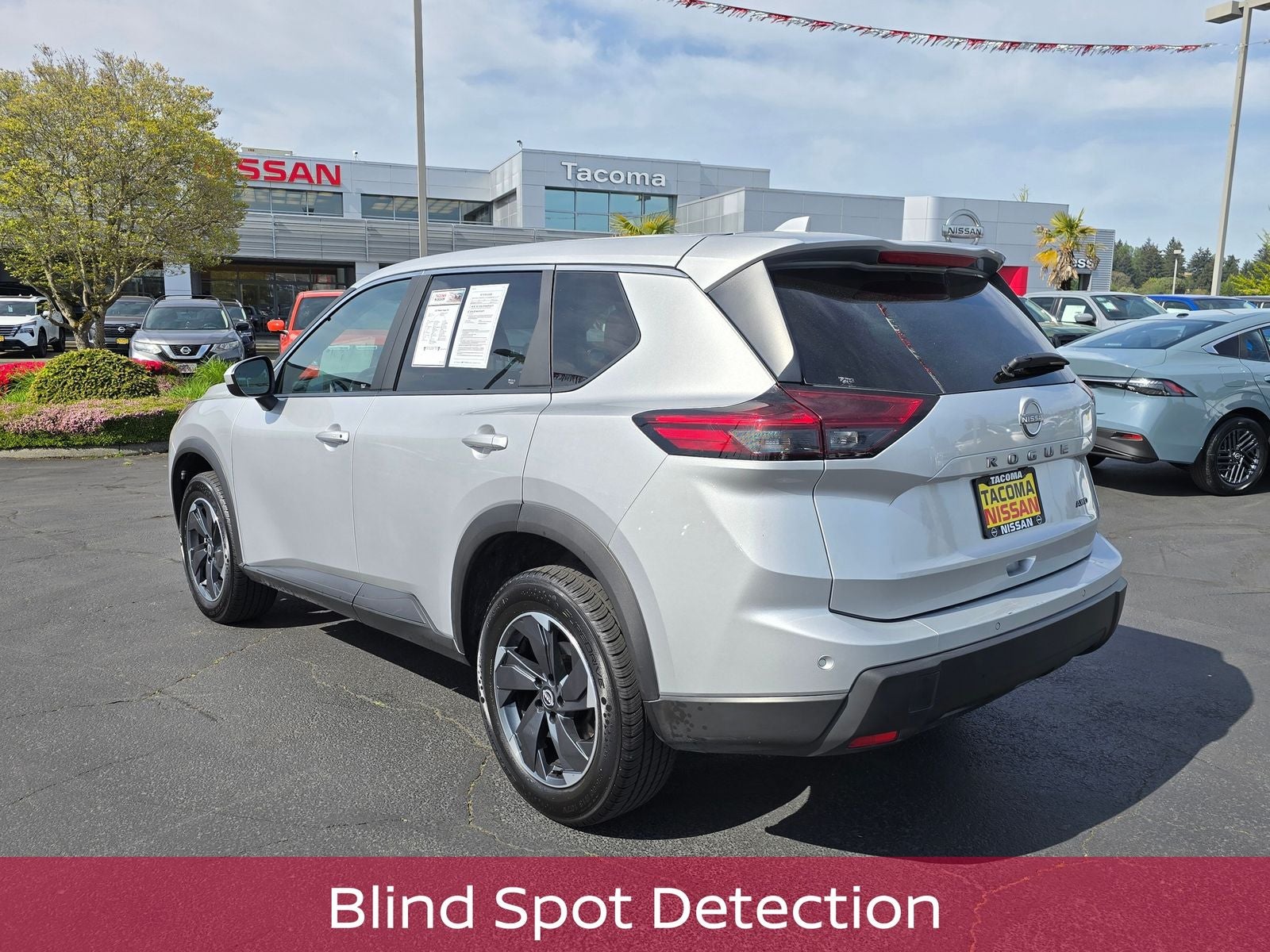 2025 Nissan Rogue SV