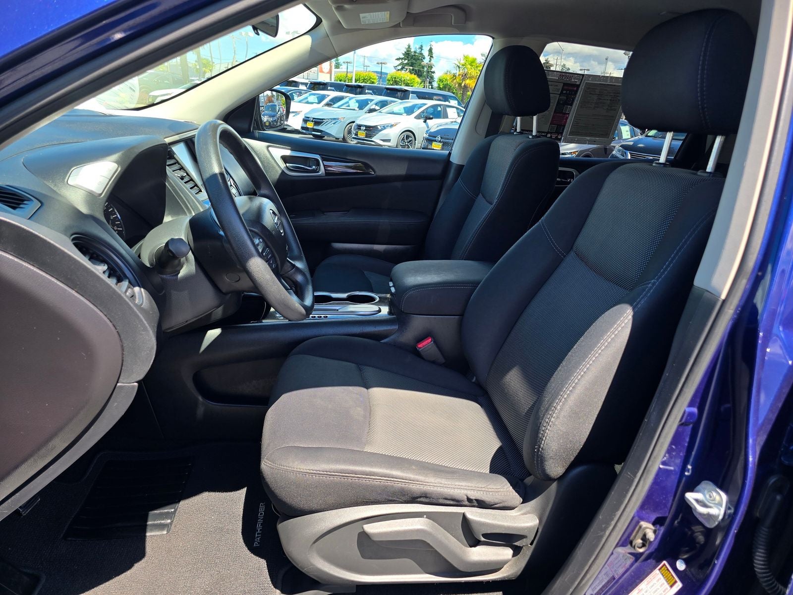 2017 Nissan Pathfinder S