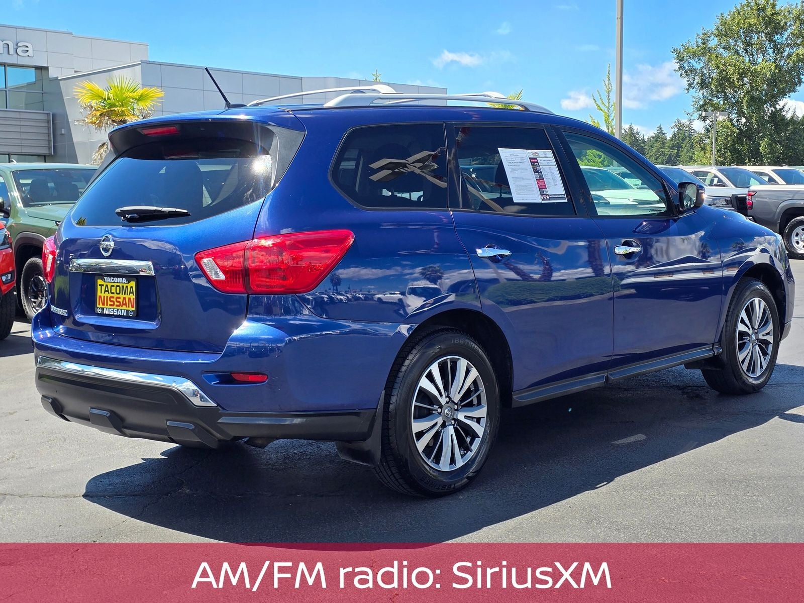 2017 Nissan Pathfinder S