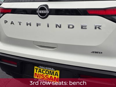 2025 Nissan Pathfinder SV
