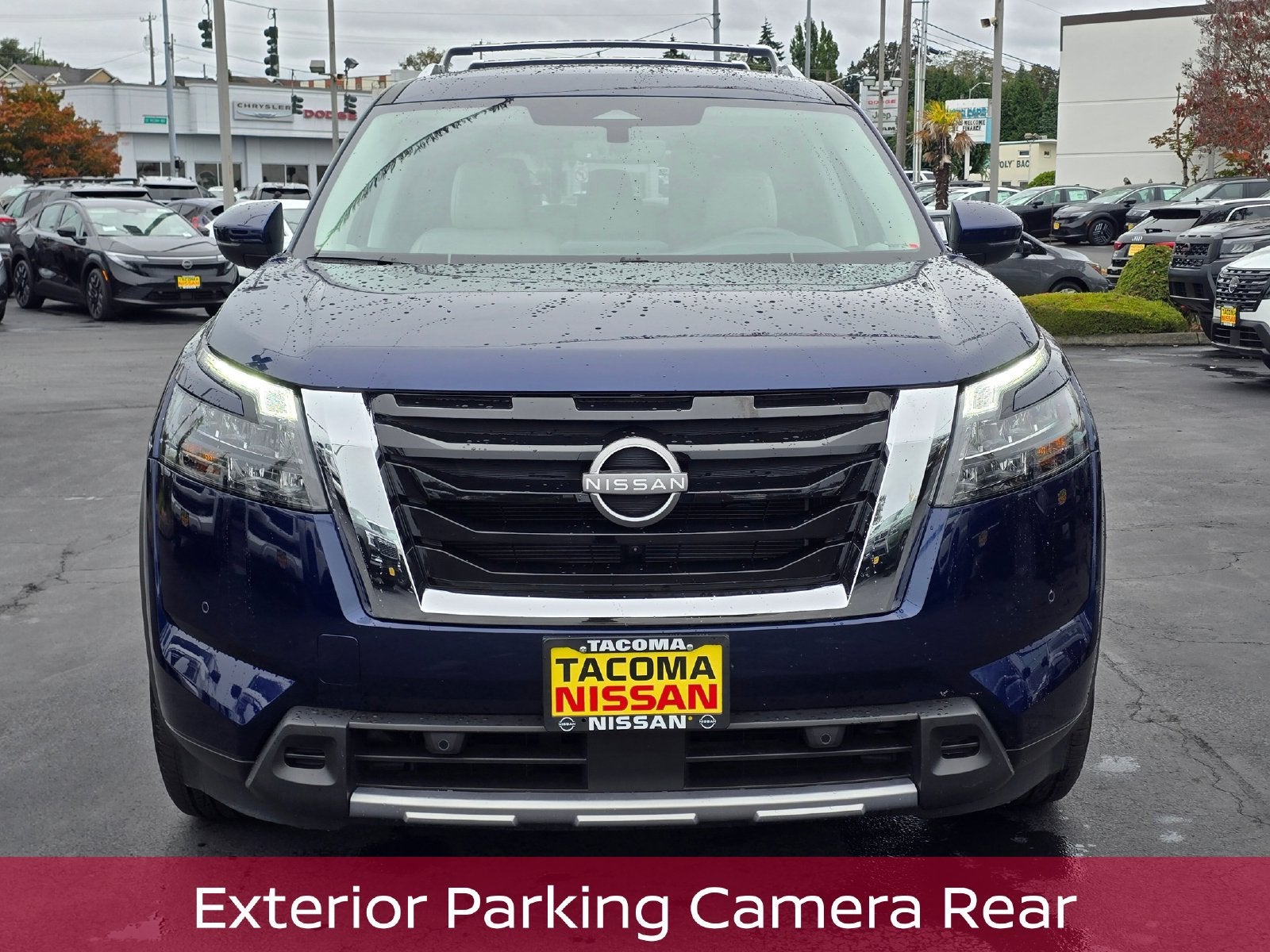 2025 Nissan Pathfinder SL