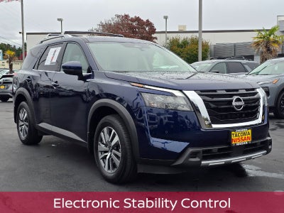 2025 Nissan Pathfinder SL