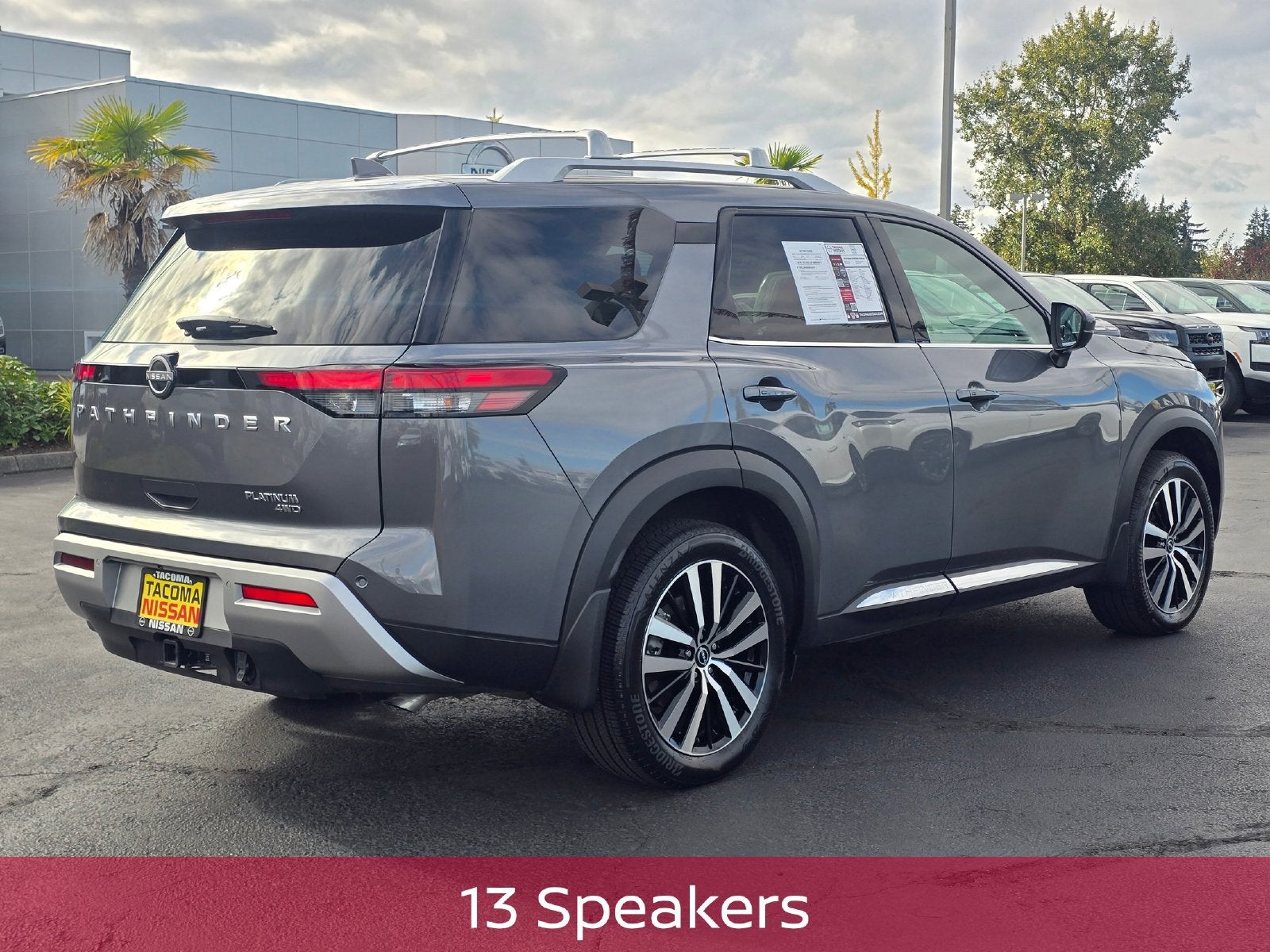 2025 Nissan Pathfinder Platinum