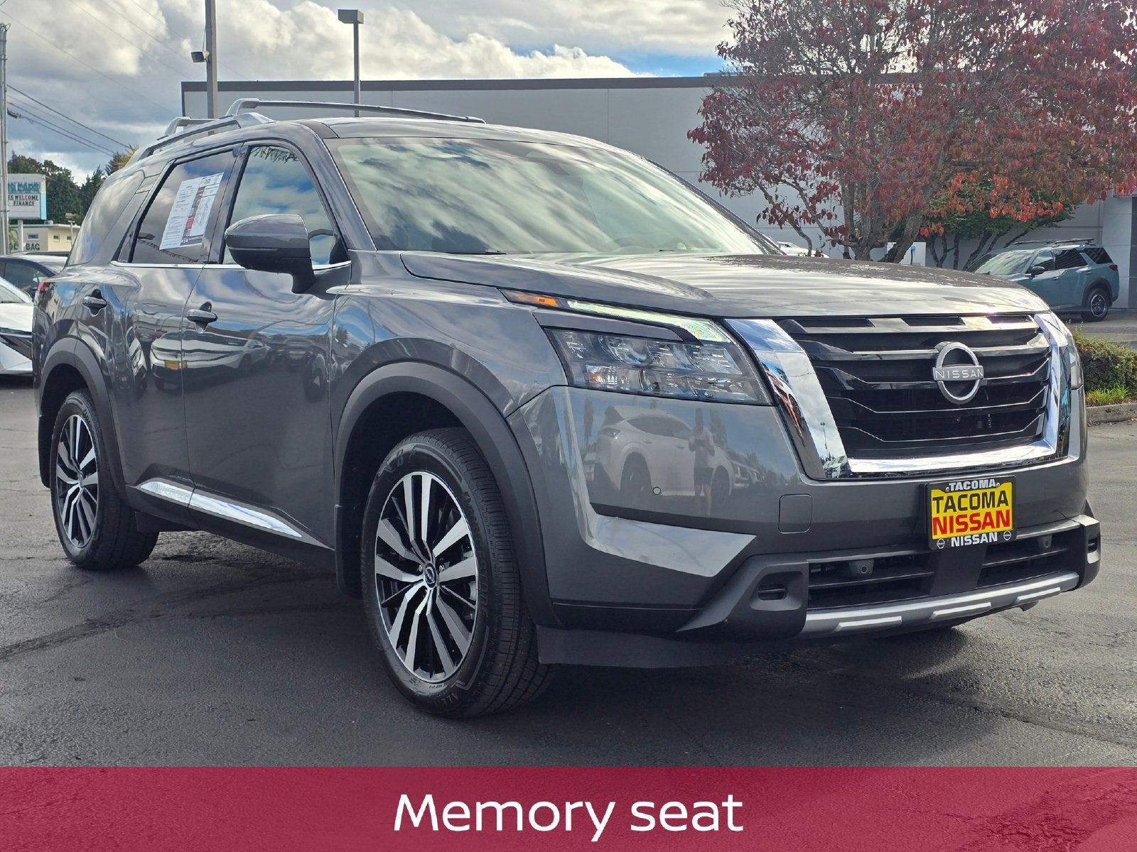 2025 Nissan Pathfinder Platinum