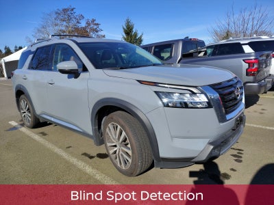 2022 Nissan Pathfinder Platinum