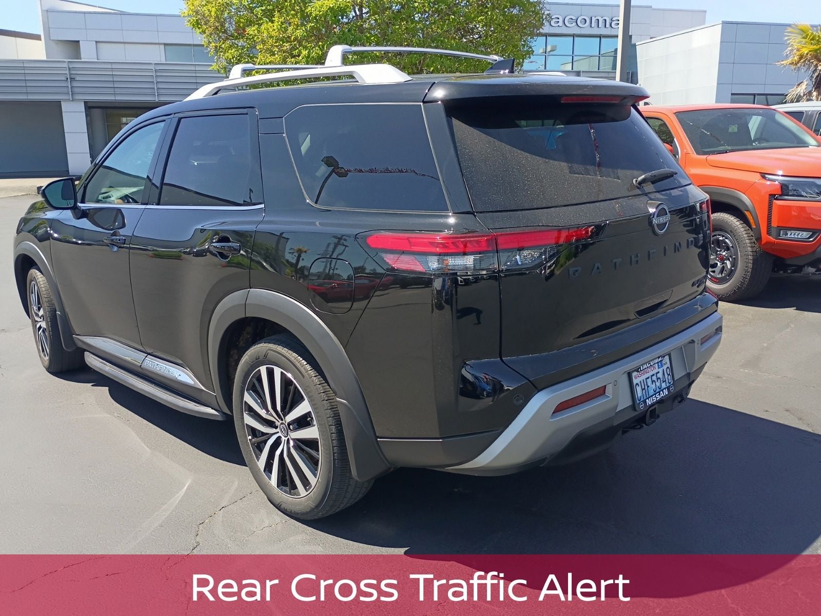 2023 Nissan Pathfinder Platinum