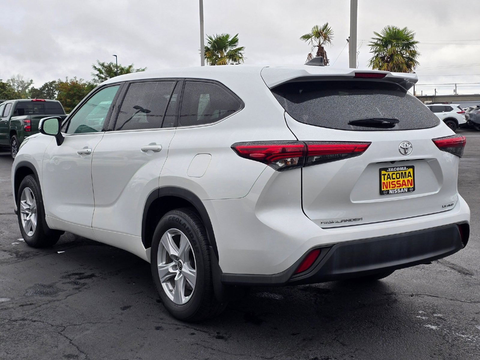 2022 Toyota Highlander LE
