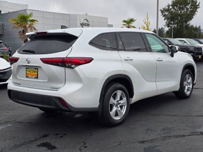 2022 Toyota Highlander LE