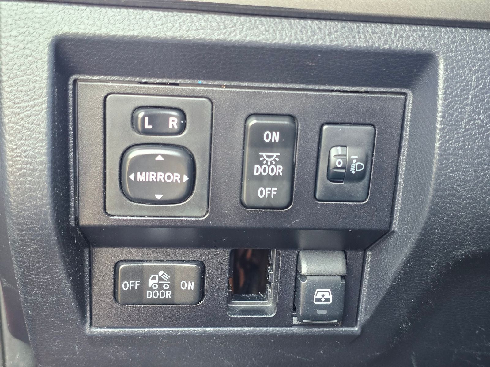 2017 Toyota Tundra SR5 4.6L V8