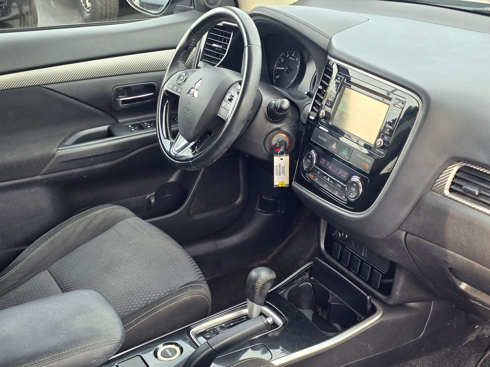 2017 Mitsubishi Outlander ES