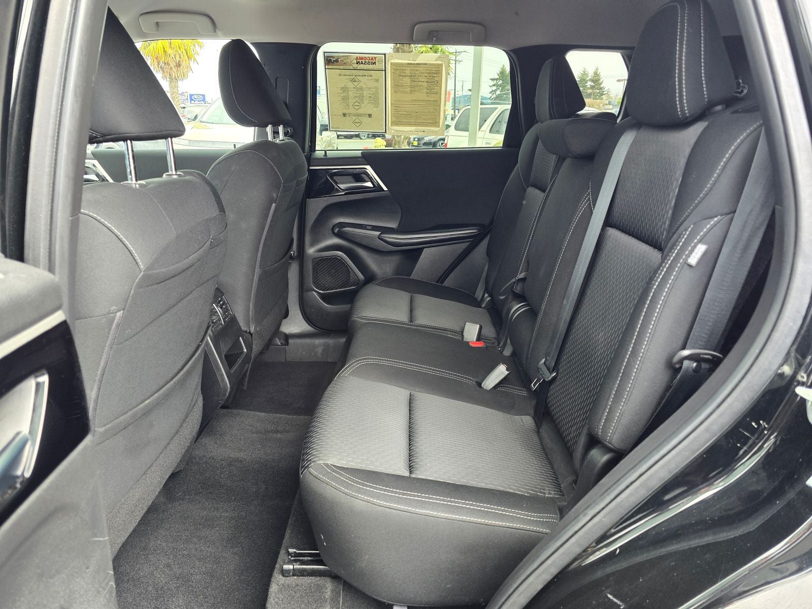 2022 Mitsubishi Outlander ES