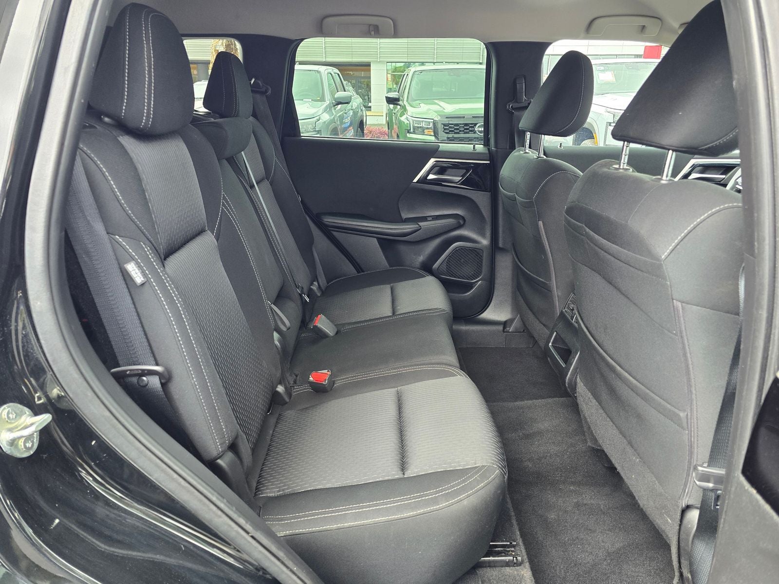 2022 Mitsubishi Outlander ES