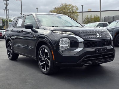 2022 Mitsubishi Outlander ES